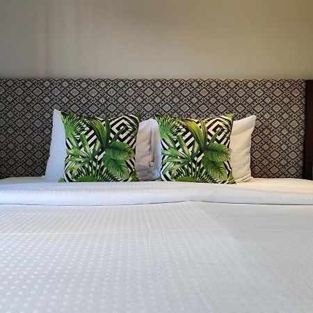 Hotel Check In Saladaeng (Adults Only) à Bangkok Extérieur photo