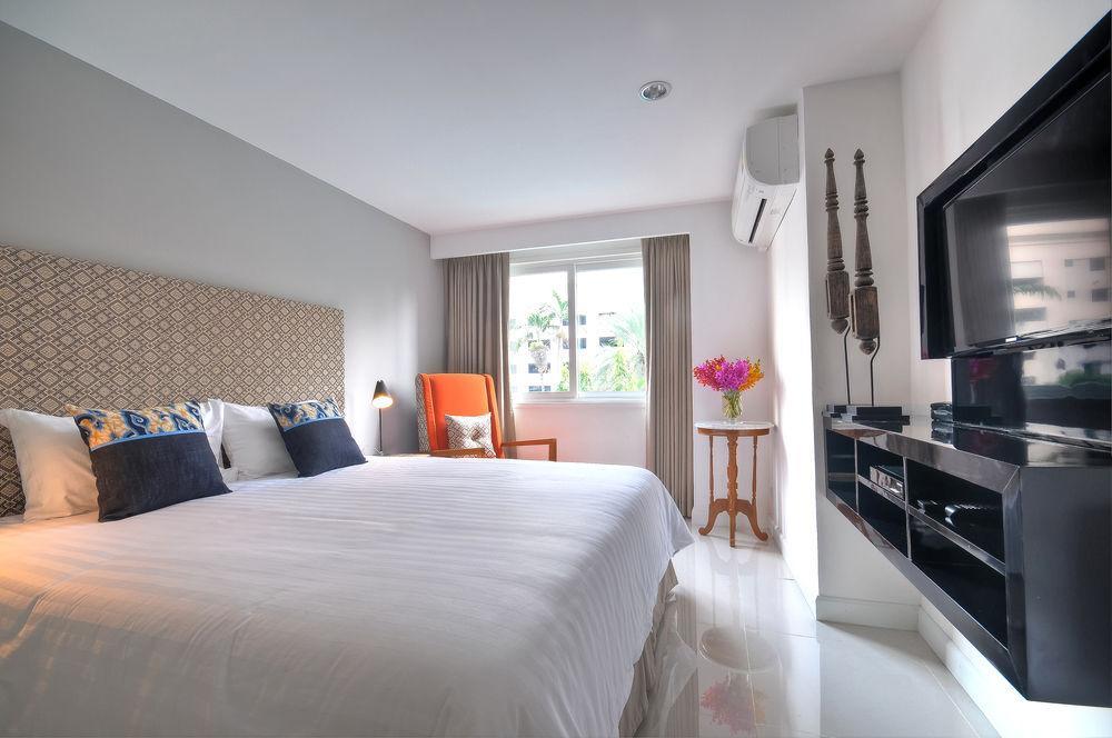 Hotel Check In Saladaeng (Adults Only) à Bangkok Extérieur photo