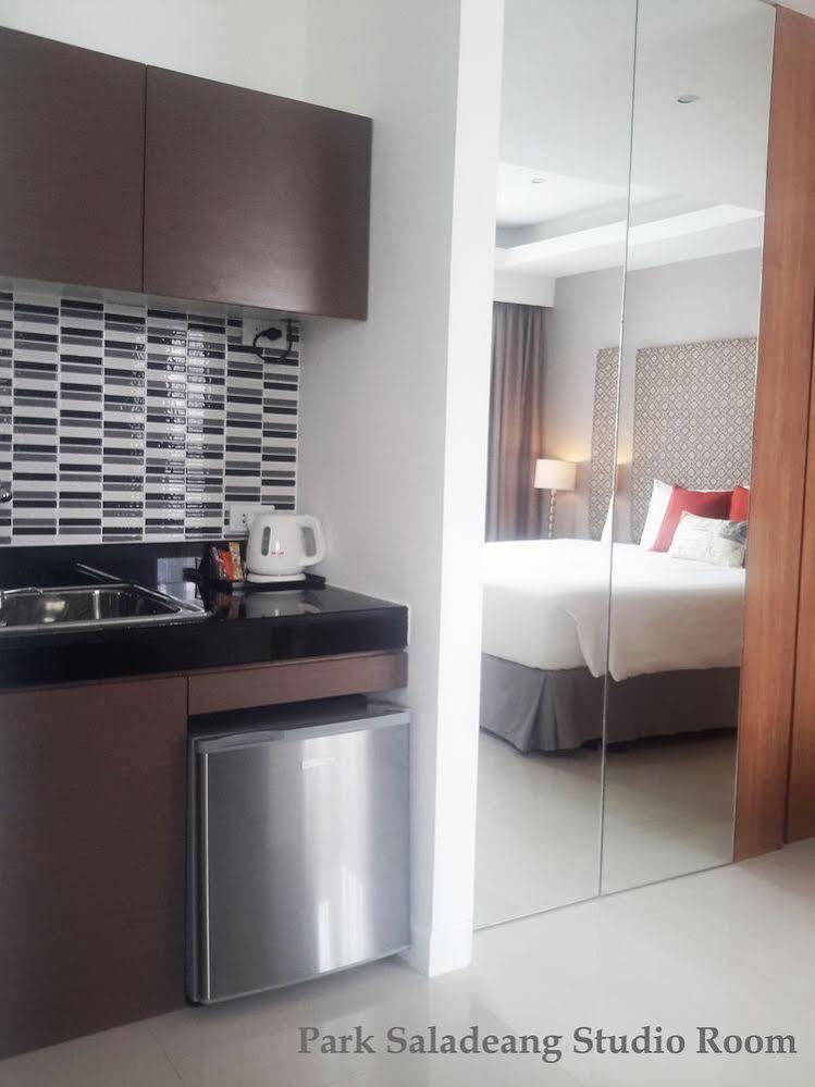 Hotel Check In Saladaeng (Adults Only) à Bangkok Extérieur photo